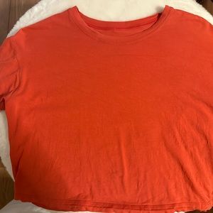 Lululemon crop tee